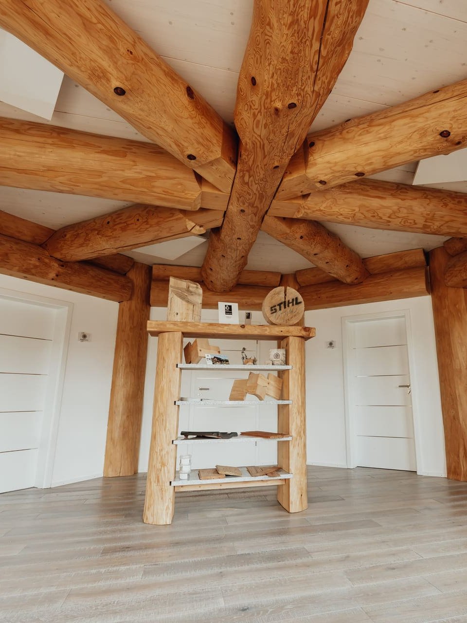 Innenraum eines Blockhauses